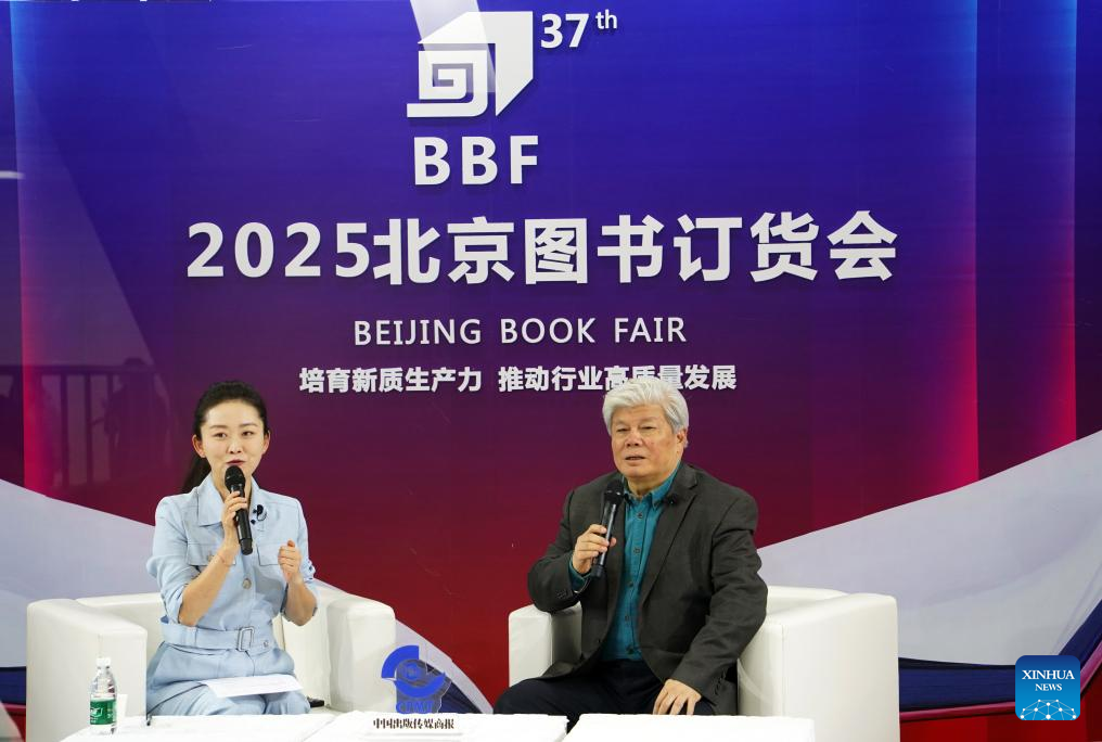 Beijing book fair opens with 400,000 titles on show