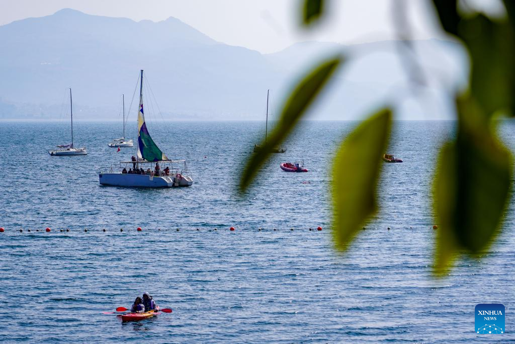 Tourists enjoy themselves In Yunnan