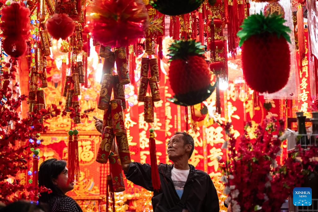 People choose Chinese New Year decorations in Jakarta