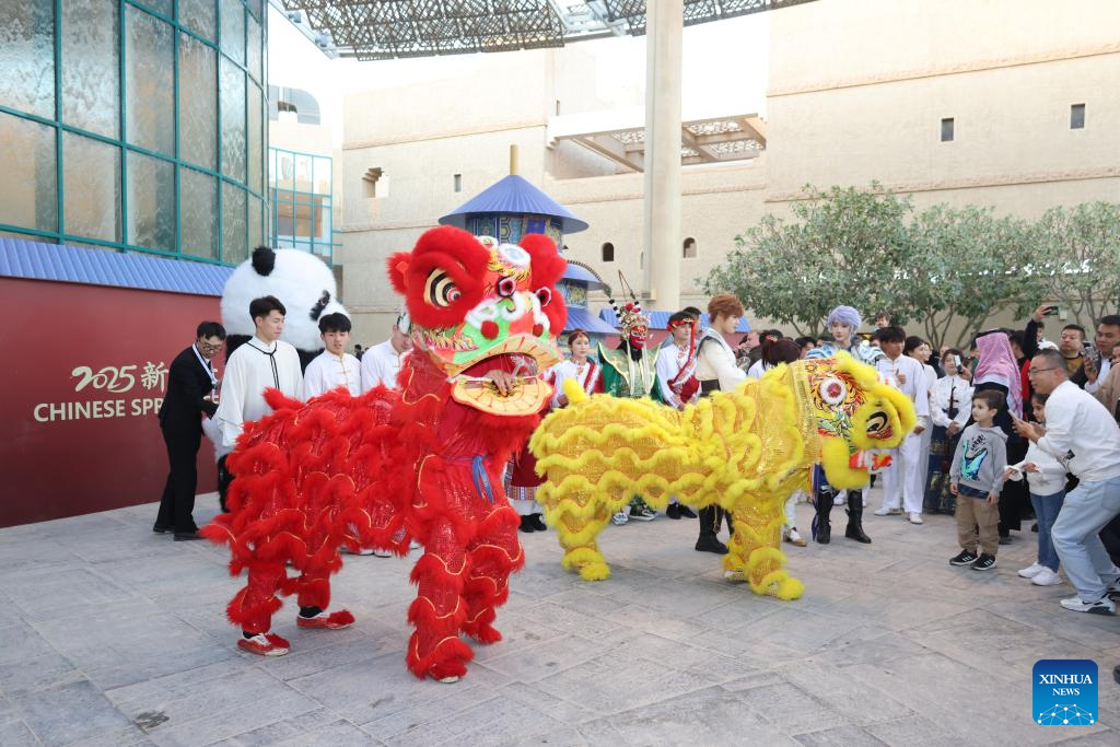 Feature: Spring Festival market lights up Riyadh with cultural events, celebration