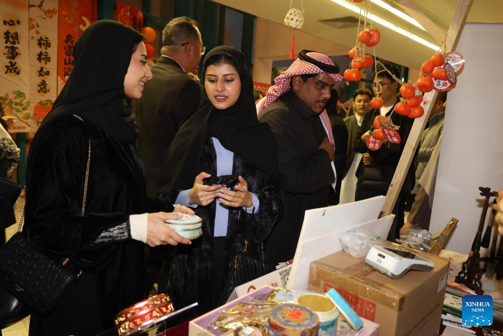 Feature: Spring Festival market lights up Riyadh with cultural events, celebration