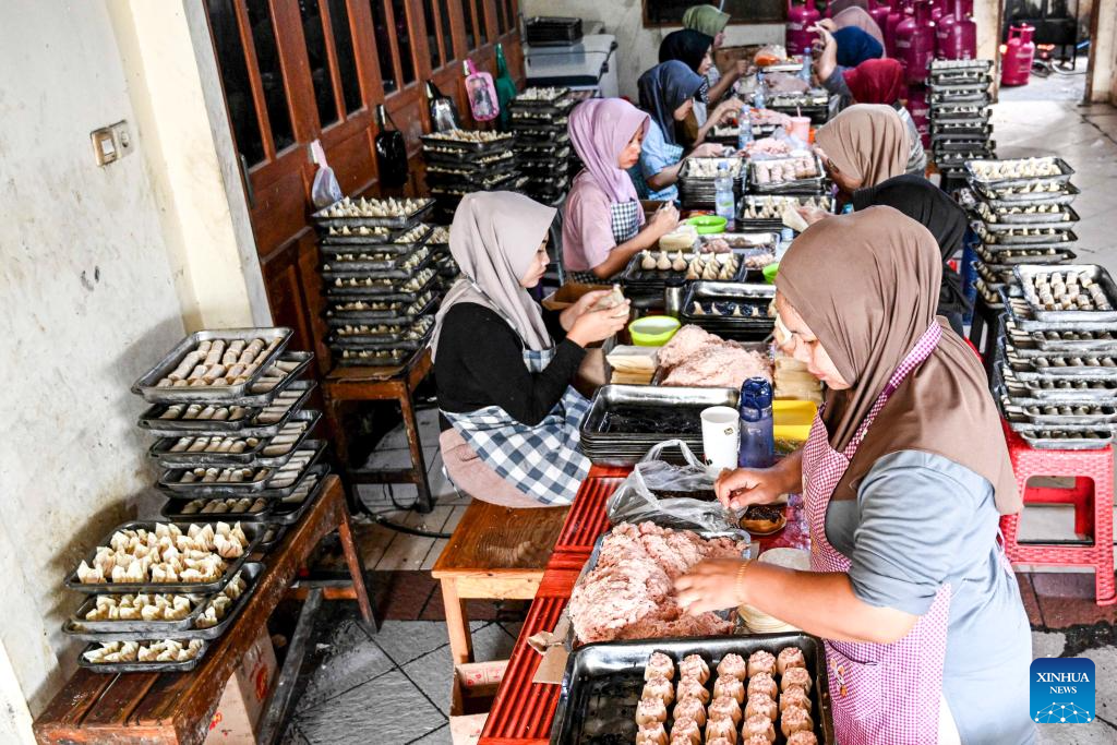 Demand for dim sum and snacks sees increase in Indonesia before Chinese New Year