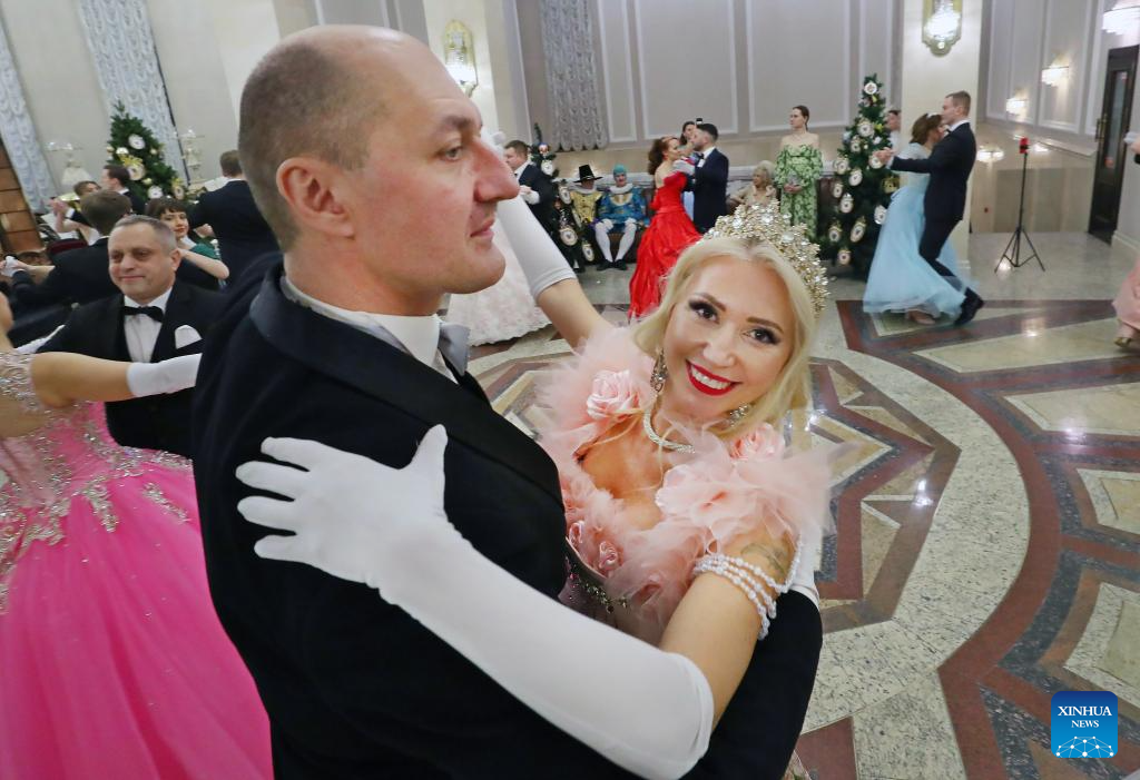 Ball held to welcome upcoming old calendar New Year in Minsk