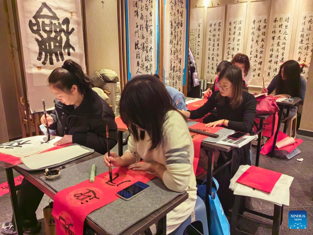 Across China: More young Chinese opt for night school after work