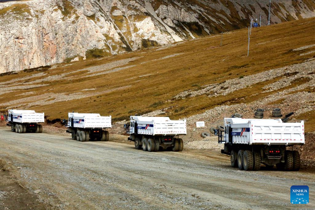 China Focus: Unmanned driving reshapes China's high-altitude mining industry