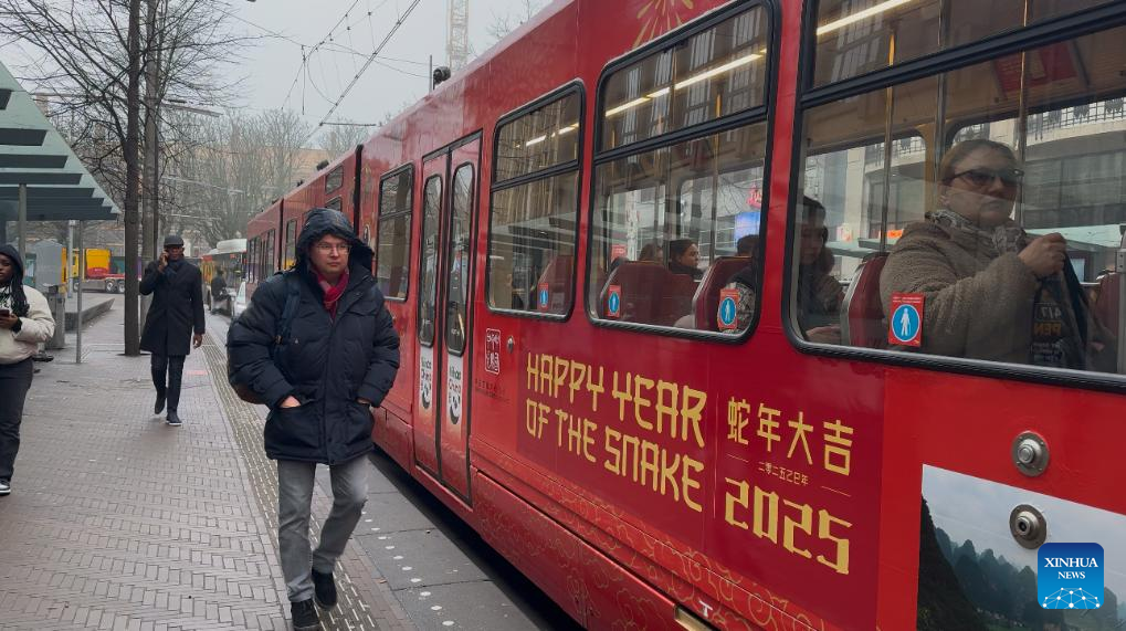 Festive tram celebrates Chinese New Year on The Hague's busiest line