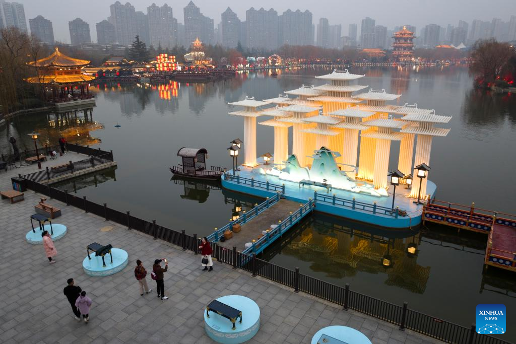 2025 Chang'an Lantern Festival opens in Xi'an