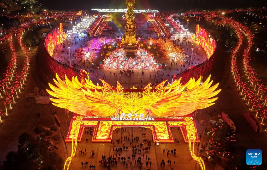 2025 Tangshan Nanhu Spring Festival lantern fair opens