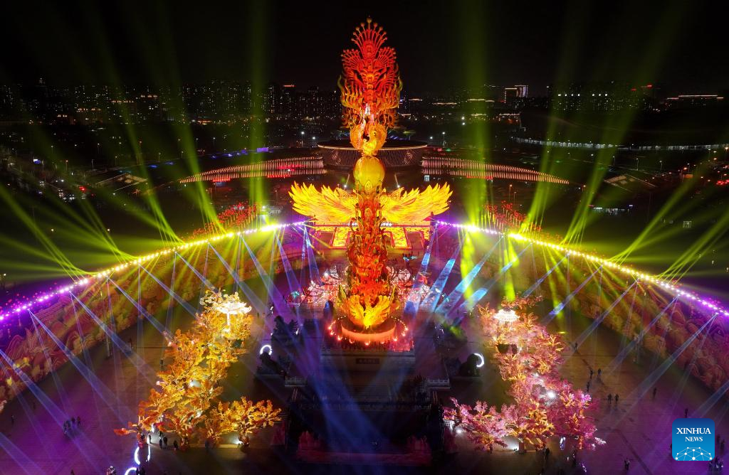 2025 Tangshan Nanhu Spring Festival lantern fair opens