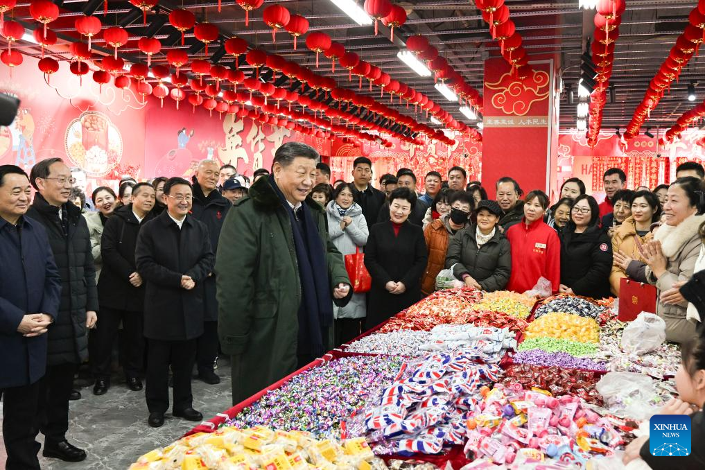 Xi inspects Spring Festival market supply