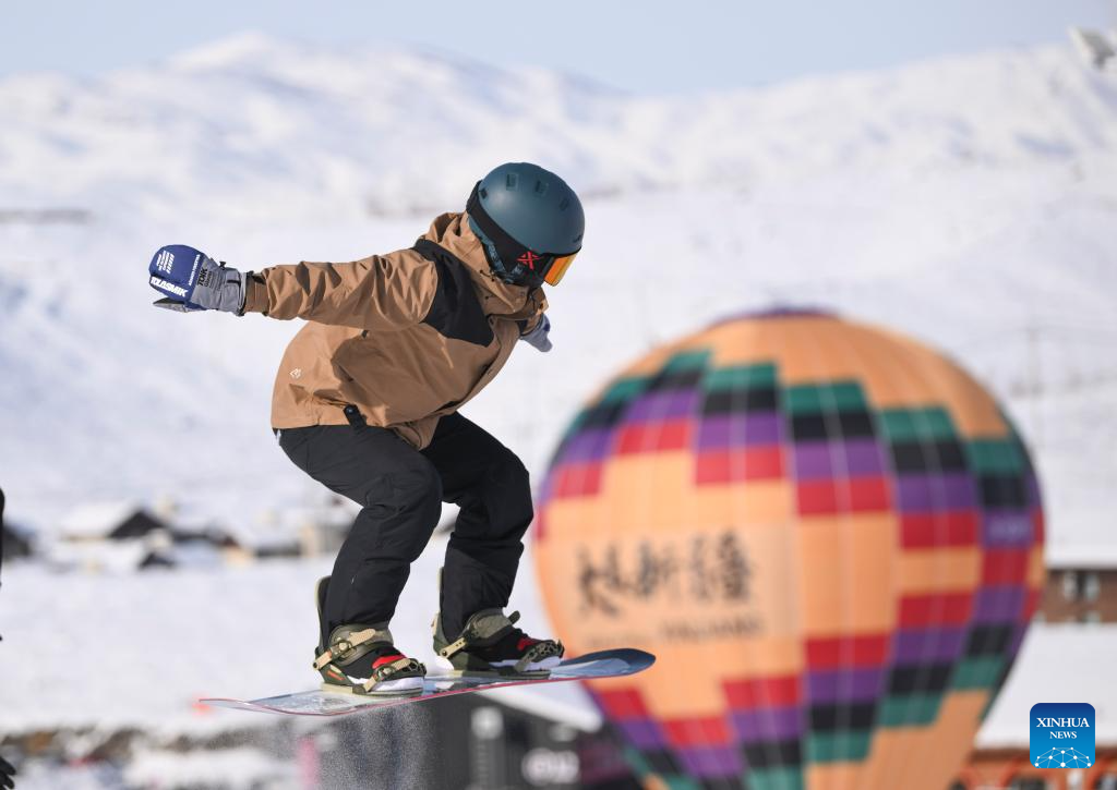 Ice-and-snow industry boosts winter tourism in Altay, China's Xinjiang