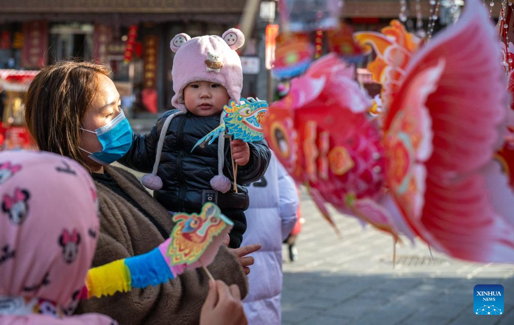 China alive with Spring Festival vibes