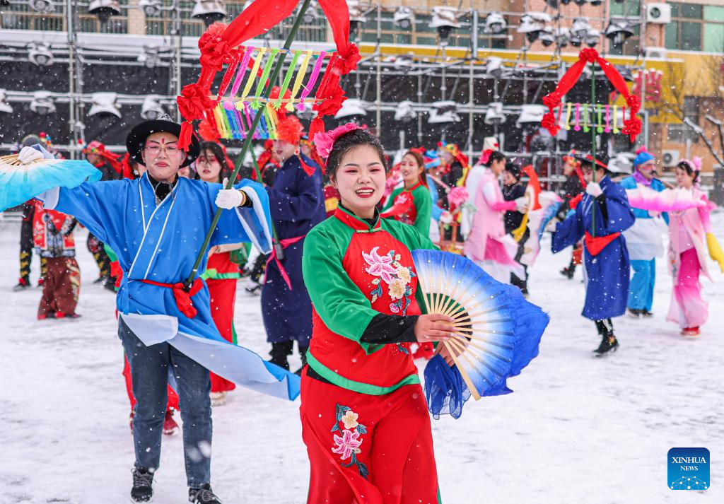 China alive with Spring Festival vibes