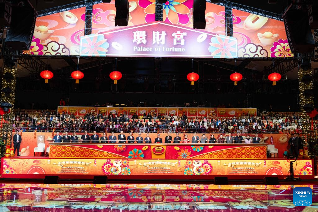 Parade held to mark Chinese New Year in Macao