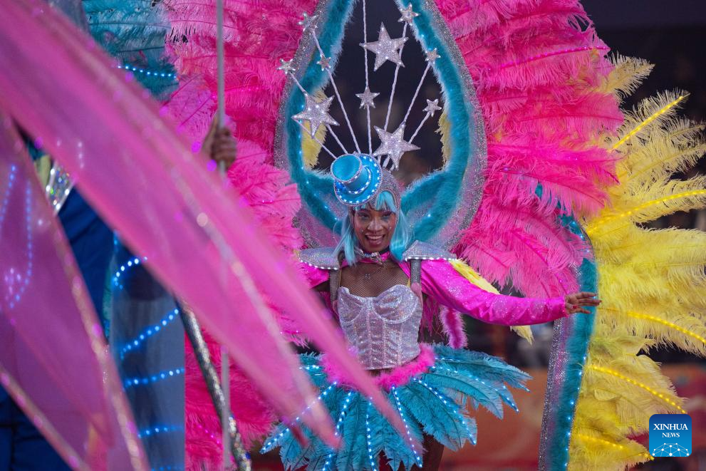 Parade held to mark Chinese New Year in Macao