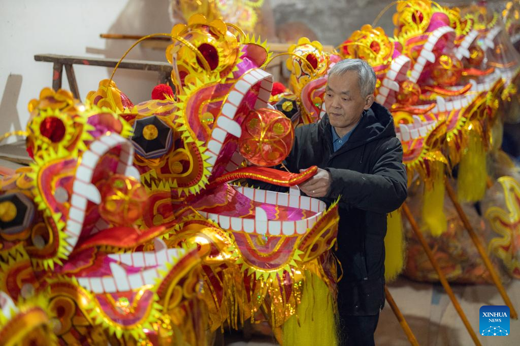 Tongliang Dragon Dance staged in SW China's Chongqing