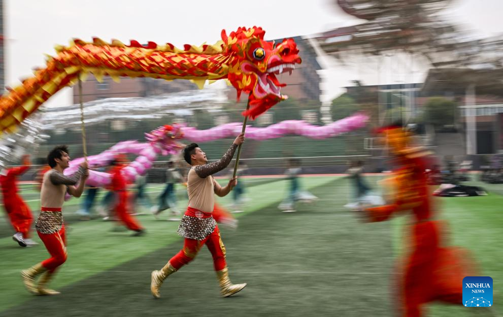 Tongliang Dragon Dance staged in SW China's Chongqing