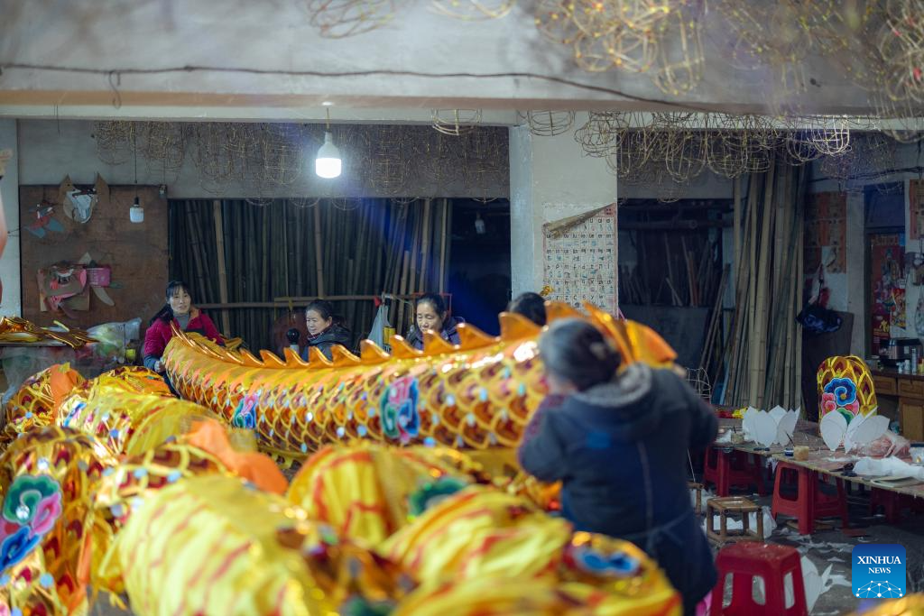 Tongliang Dragon Dance staged in SW China's Chongqing