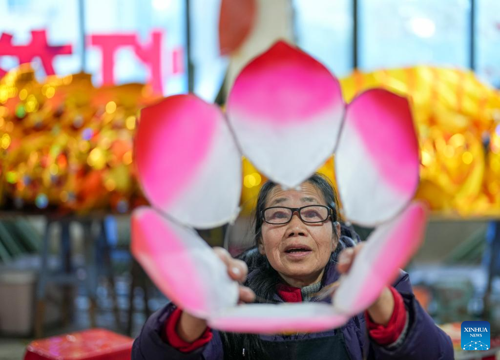 Tongliang Dragon Dance staged in SW China's Chongqing