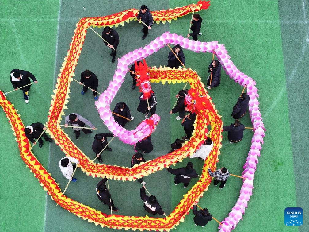 Tongliang Dragon Dance staged in SW China's Chongqing