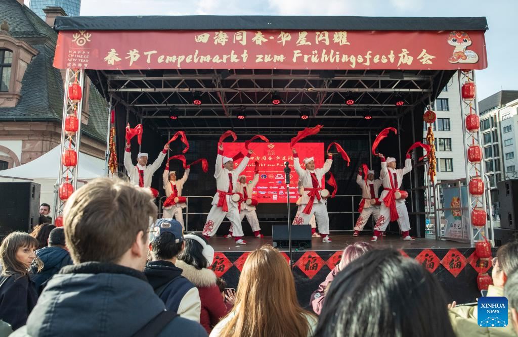 First Spring Festival temple fair opens in Frankfurt