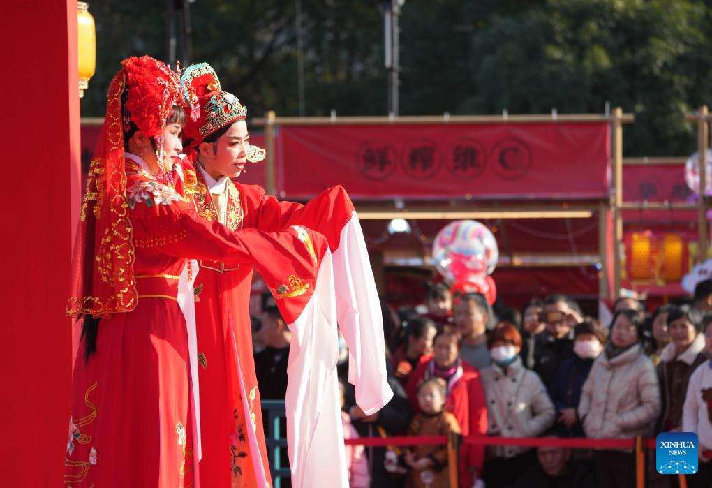 Shaoxing Opera performed in E China's Zhejiang