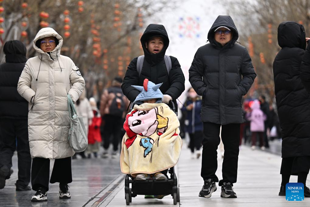 Strong wind hits Beijing