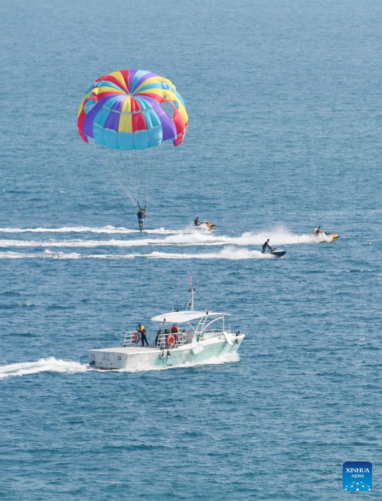 China's Sanya receives over 2.56 million tourists during Spring Festival holiday