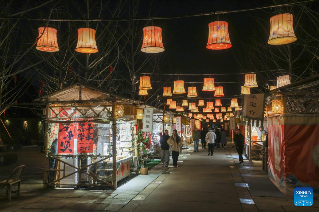 Festive preparations underway for Lantern Festival in Jiaxing, E China