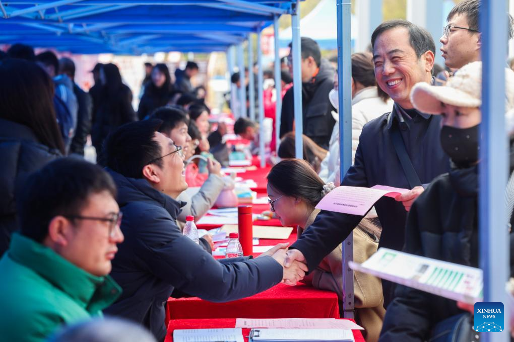 Job fair held in Jiande City in E China