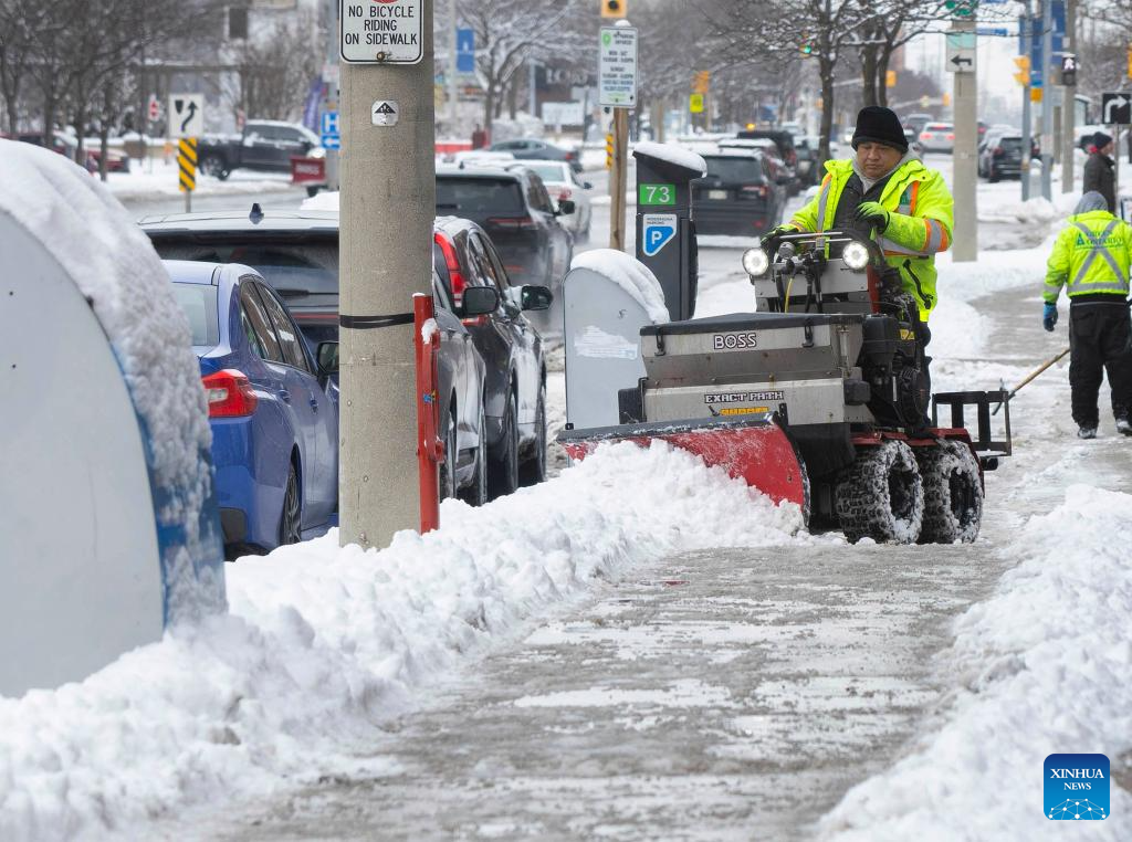 In pics: snowfall in Oakville, Canada