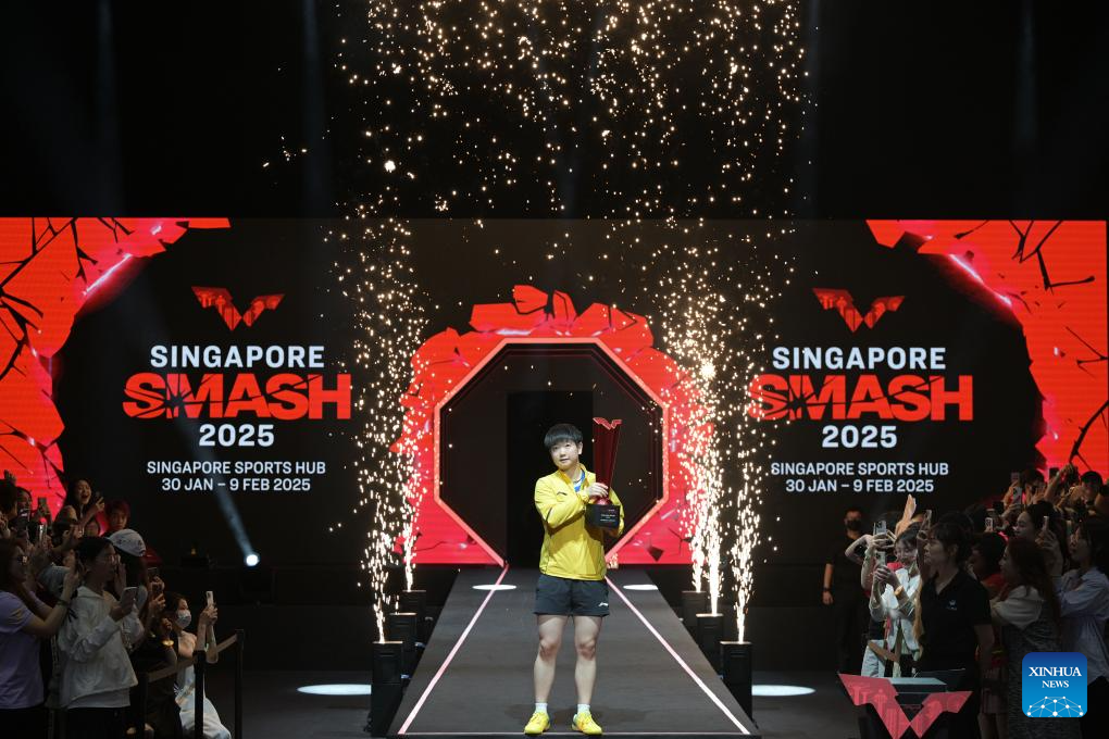 China's Sun, Lin snatch singles titles at WTT Singapore Smash