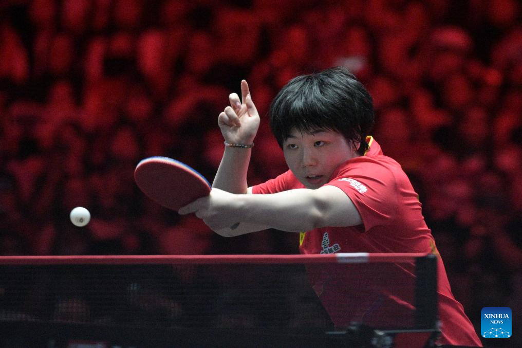 China's Sun, Lin snatch singles titles at WTT Singapore Smash