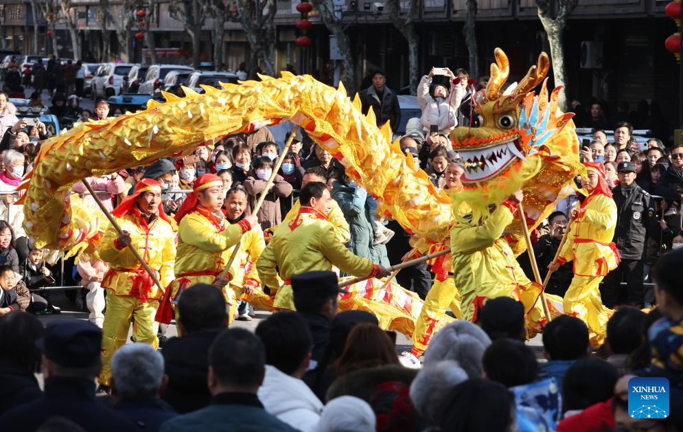 Various activities held across China to celebrate upcoming Lantern Festival