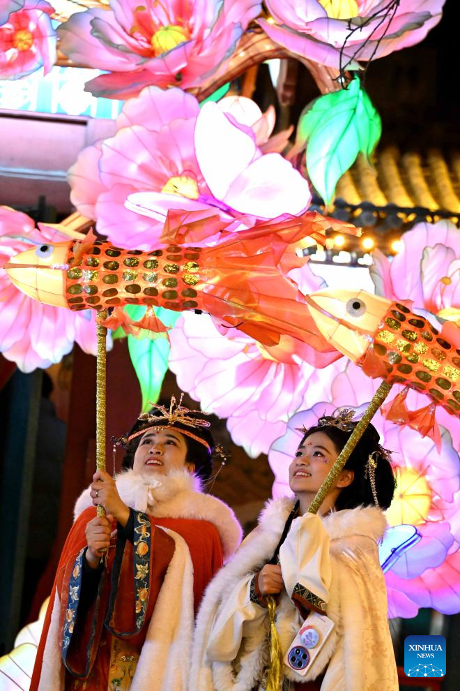 Various activities held across China to celebrate upcoming Lantern Festival