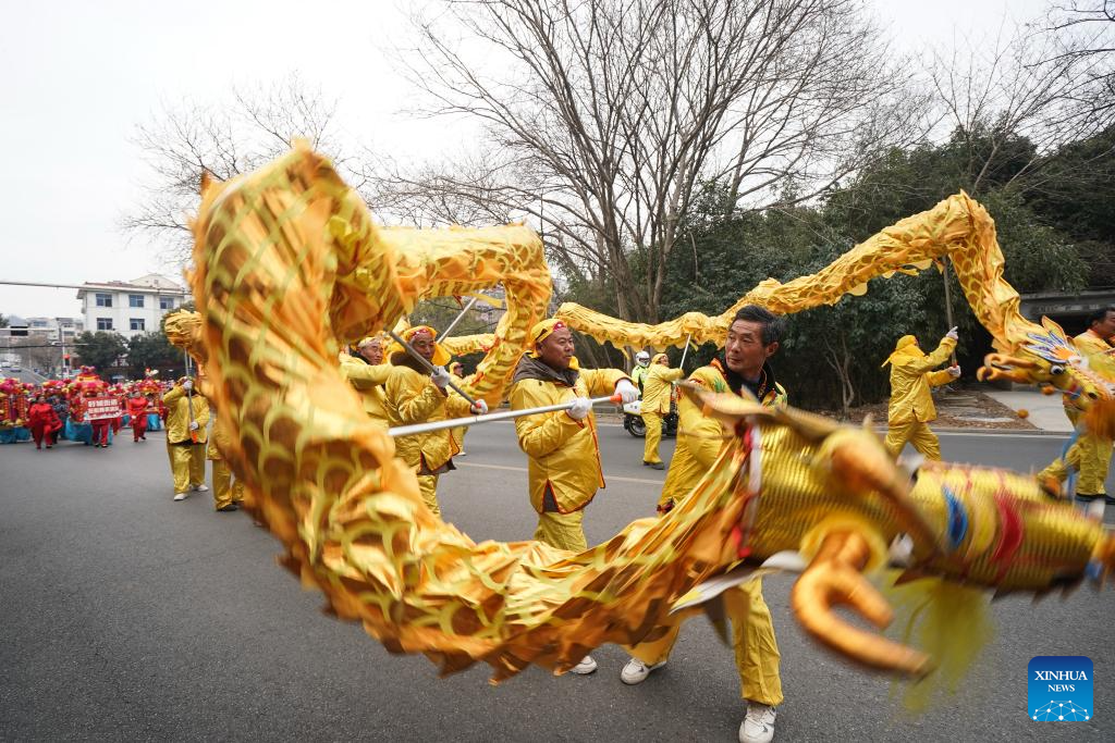 Various activities held across China to celebrate upcoming Lantern Festival