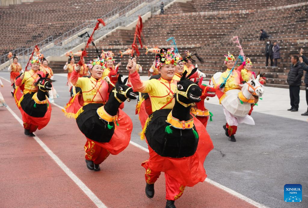 Various activities held across China to celebrate upcoming Lantern Festival