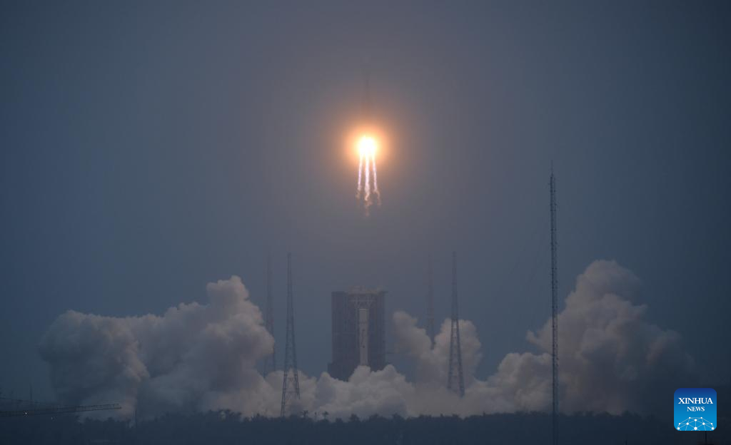 China launches satellites for internet constellation