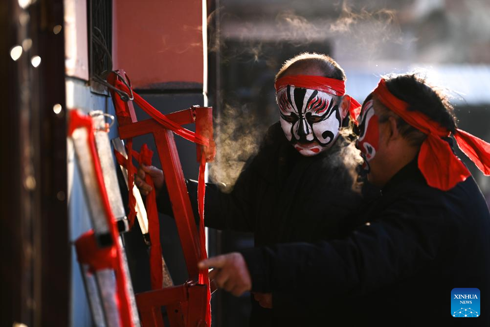 Shehuo folk performance staged to mark Lantern Festival in Longxian County of NW China's Shaanxi