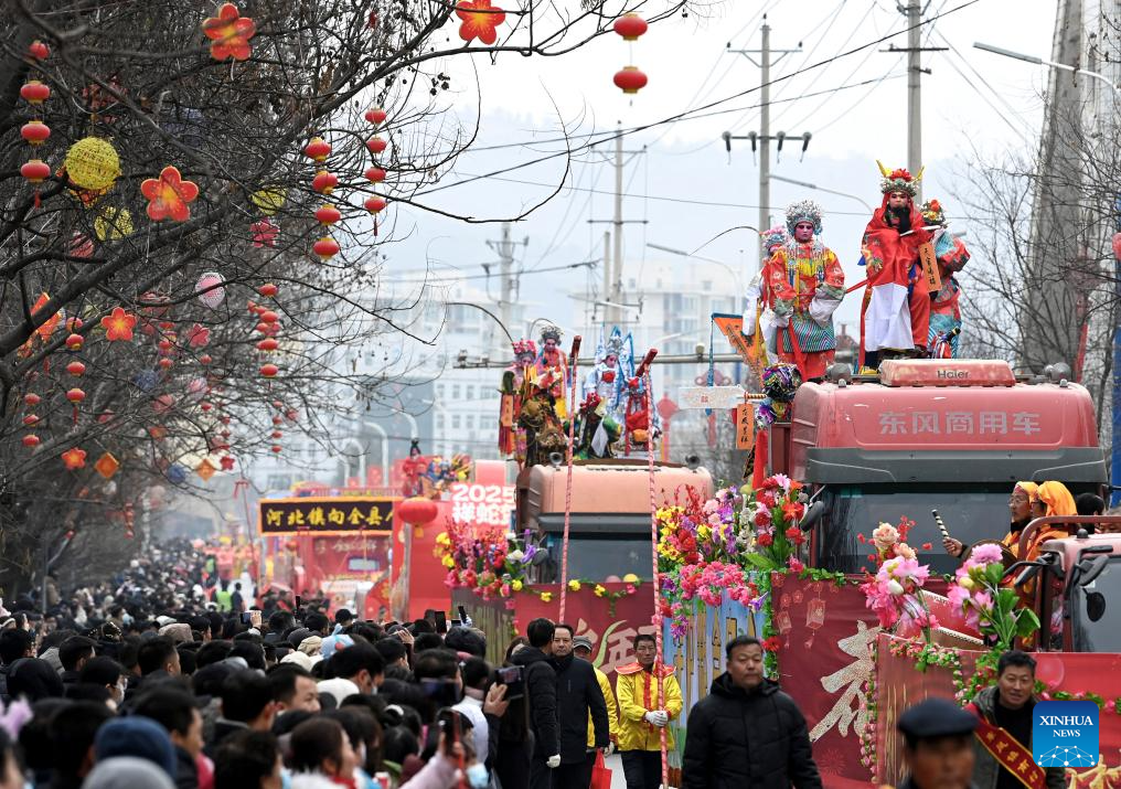 Shehuo folk performance staged to mark Lantern Festival in Longxian County of NW China's Shaanxi