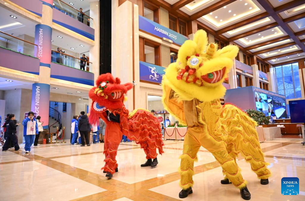 Cultural activity held to celebrate Lantern Festival at press center for Asian Winter Games