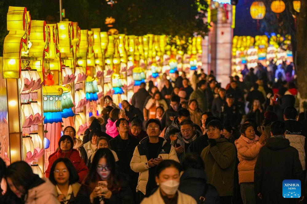 Various activities held across China to celebrate Lantern Festival