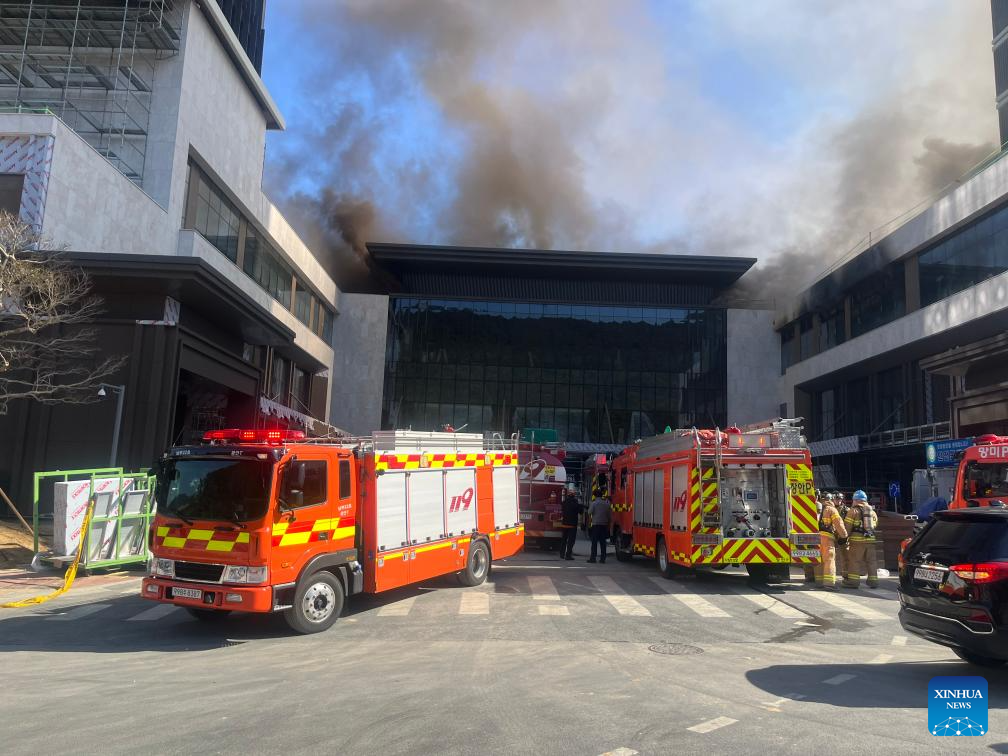 6 killed, 7 injured in S. Korea's construction site fire