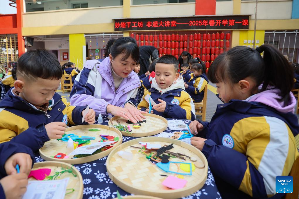 New school semester starts in China