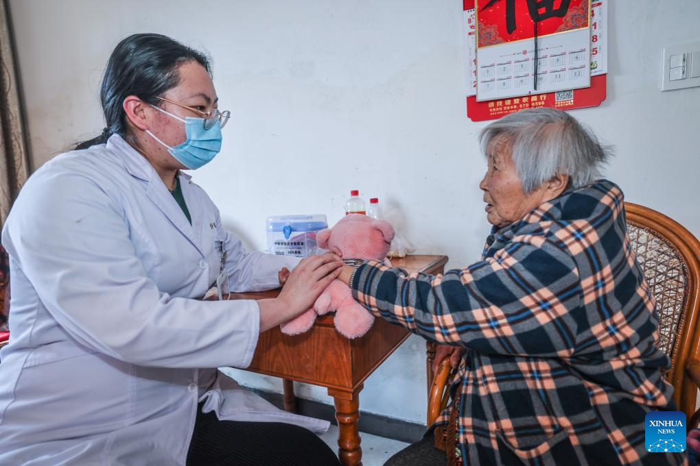 Community healthcare centers offer TCM services in China's Zhejiang