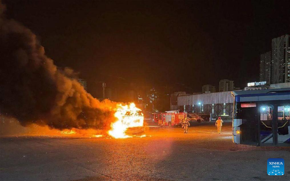 3 empty buses explode in suspected terror attack near Tel Aviv