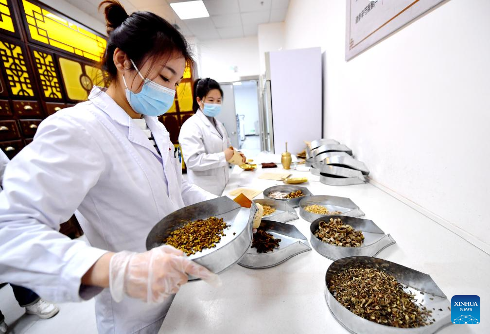 Shared TCM pharmacy management system in N China enables residents to access high-quality services