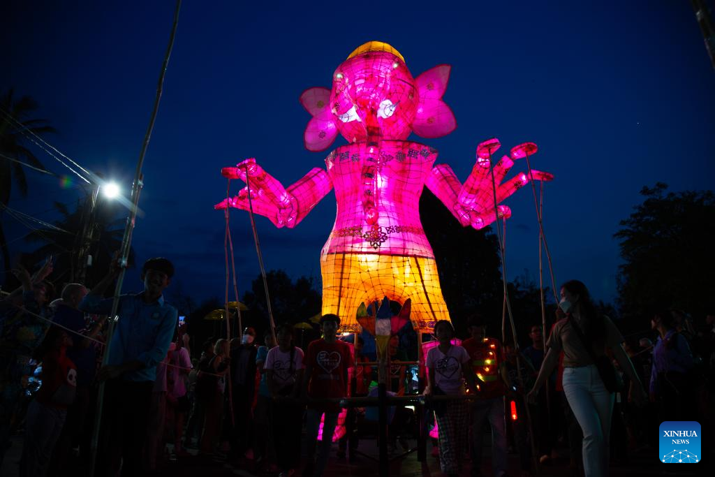 Parade of giant puppets held in Siem Reap, Cambodia