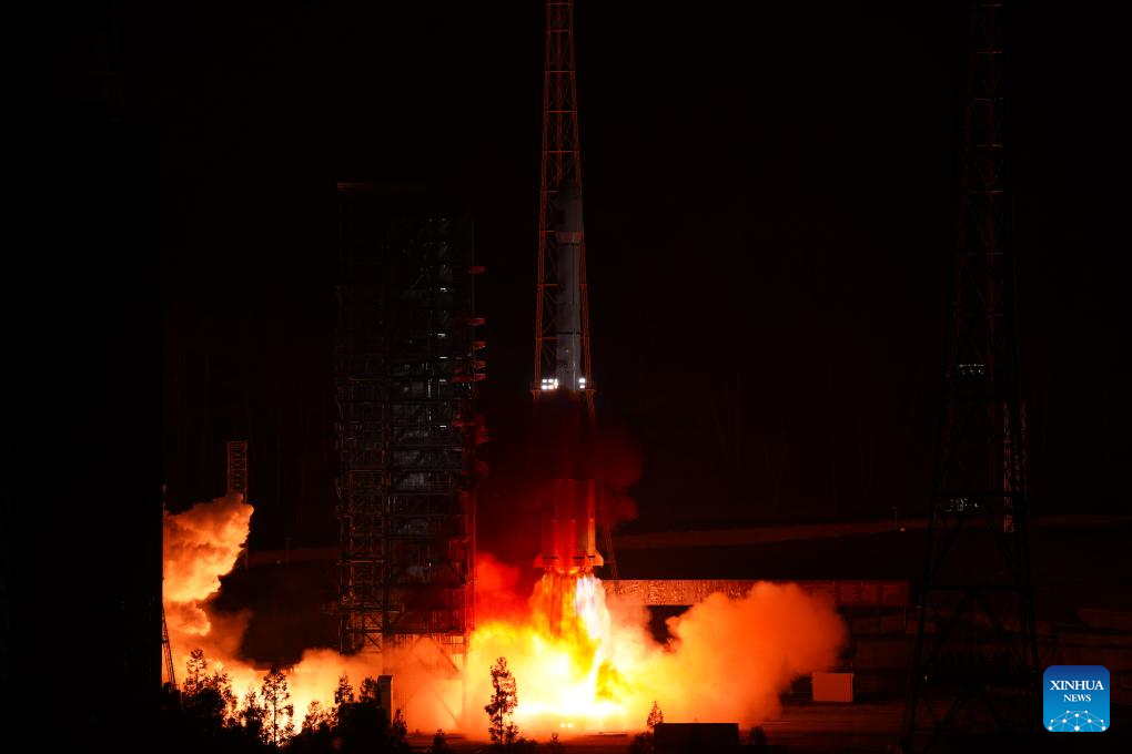 China successfully launches new satellite