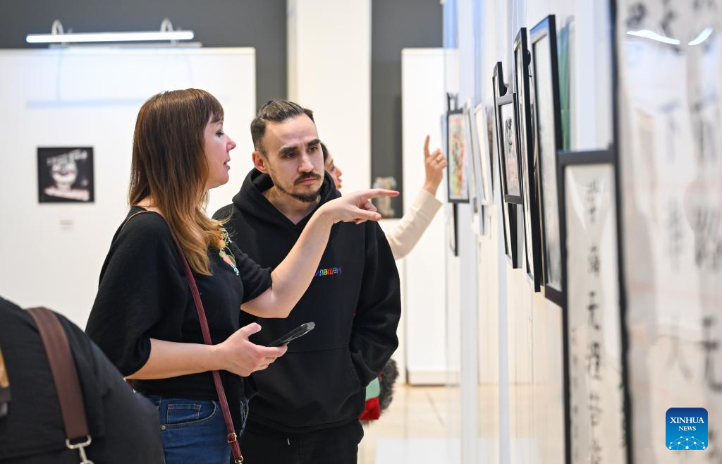 Int'l art exhibition opens in Istanbul, Türkiye